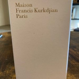 Women’s perfum by Madison Francis Kurkdjian